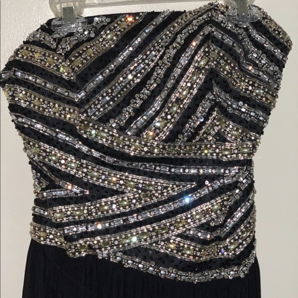 Prom Dress - Picture 2 of 6